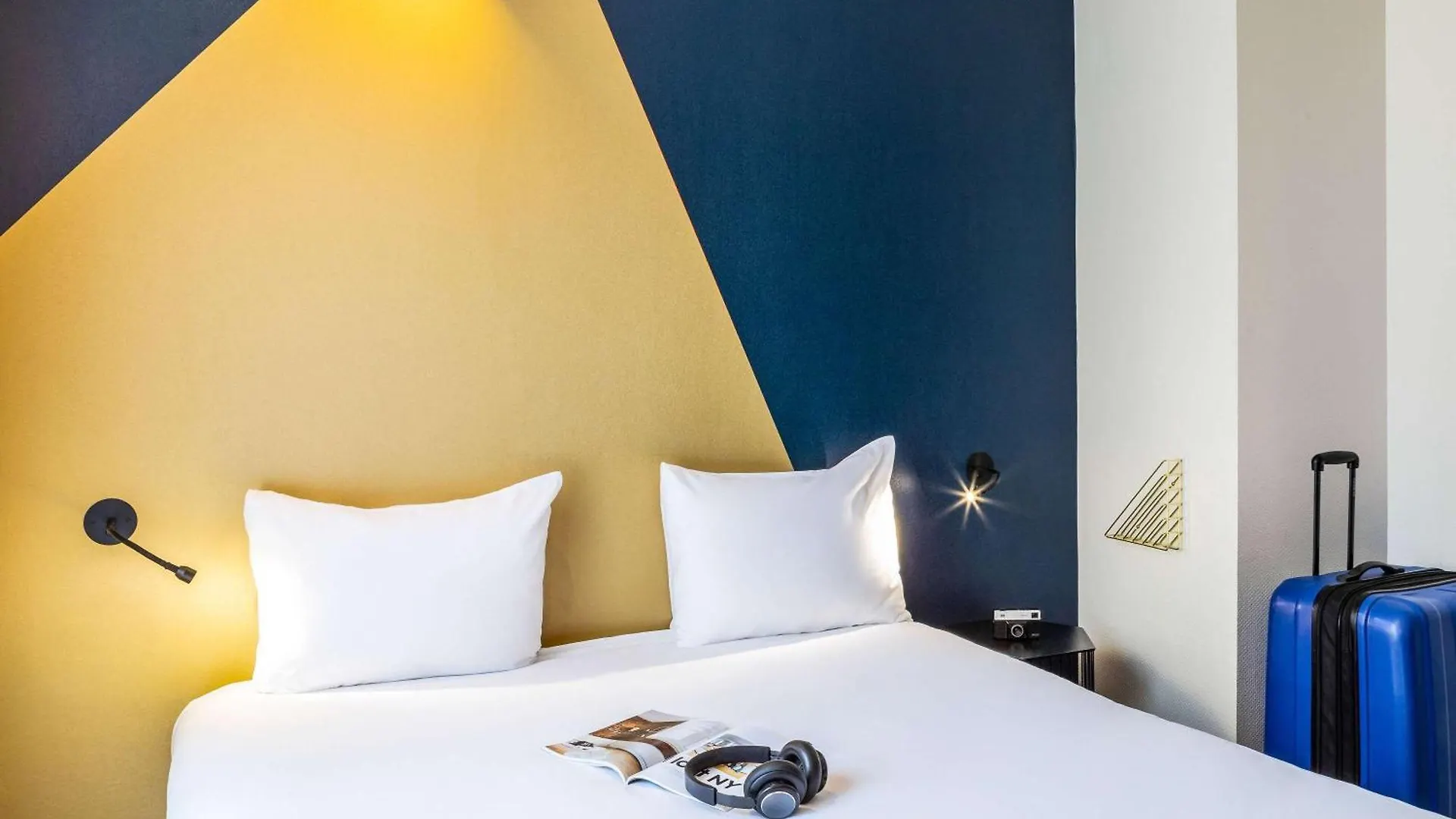 Ibis Styles 15 Lecourbe Hotel