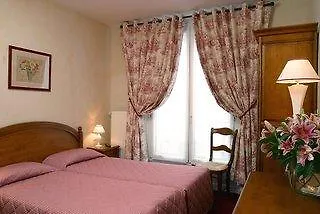 Ibis Styles 15 Lecourbe Paříž
