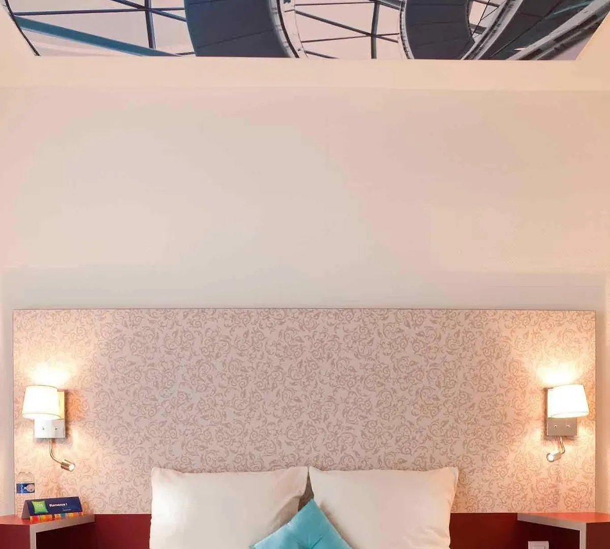 Ibis Styles 15 Lecourbe 3*