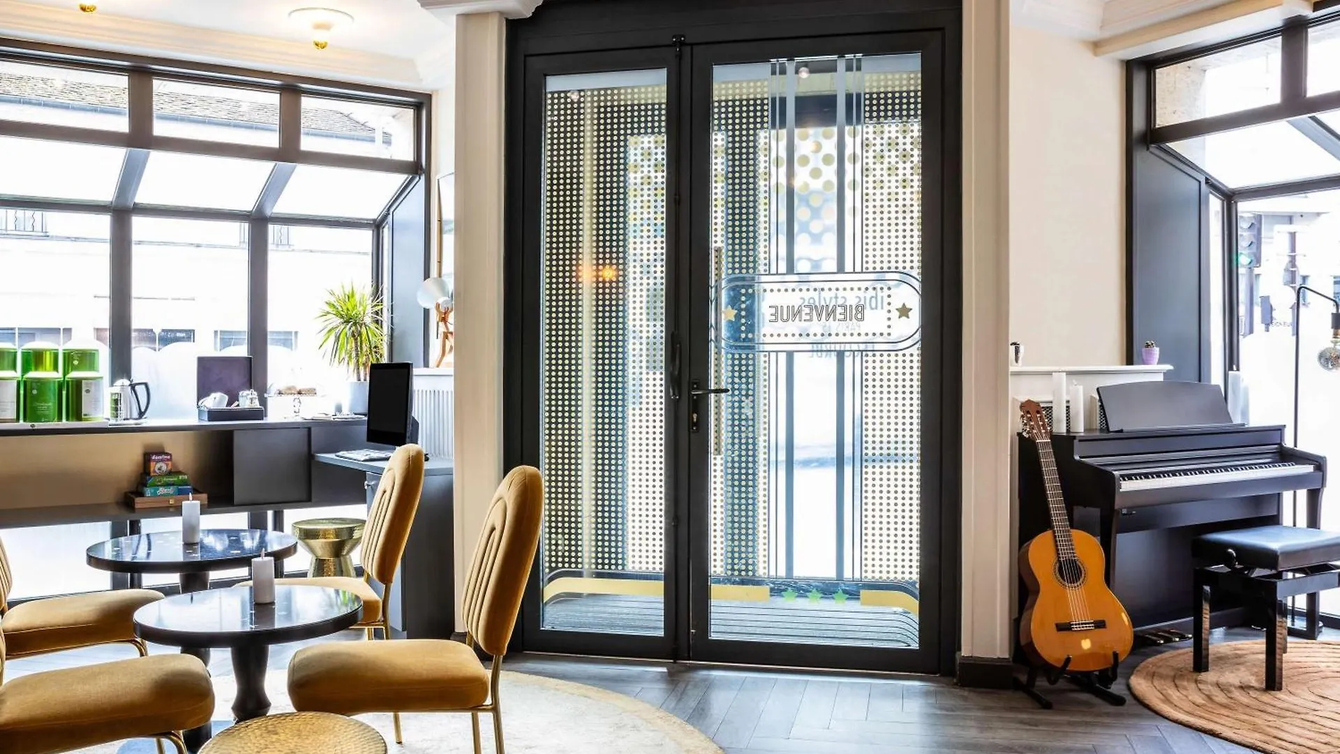Ibis Styles 15 Lecourbe Hotel