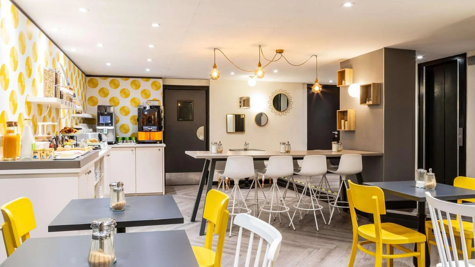Ibis Styles 15 Lecourbe 3*