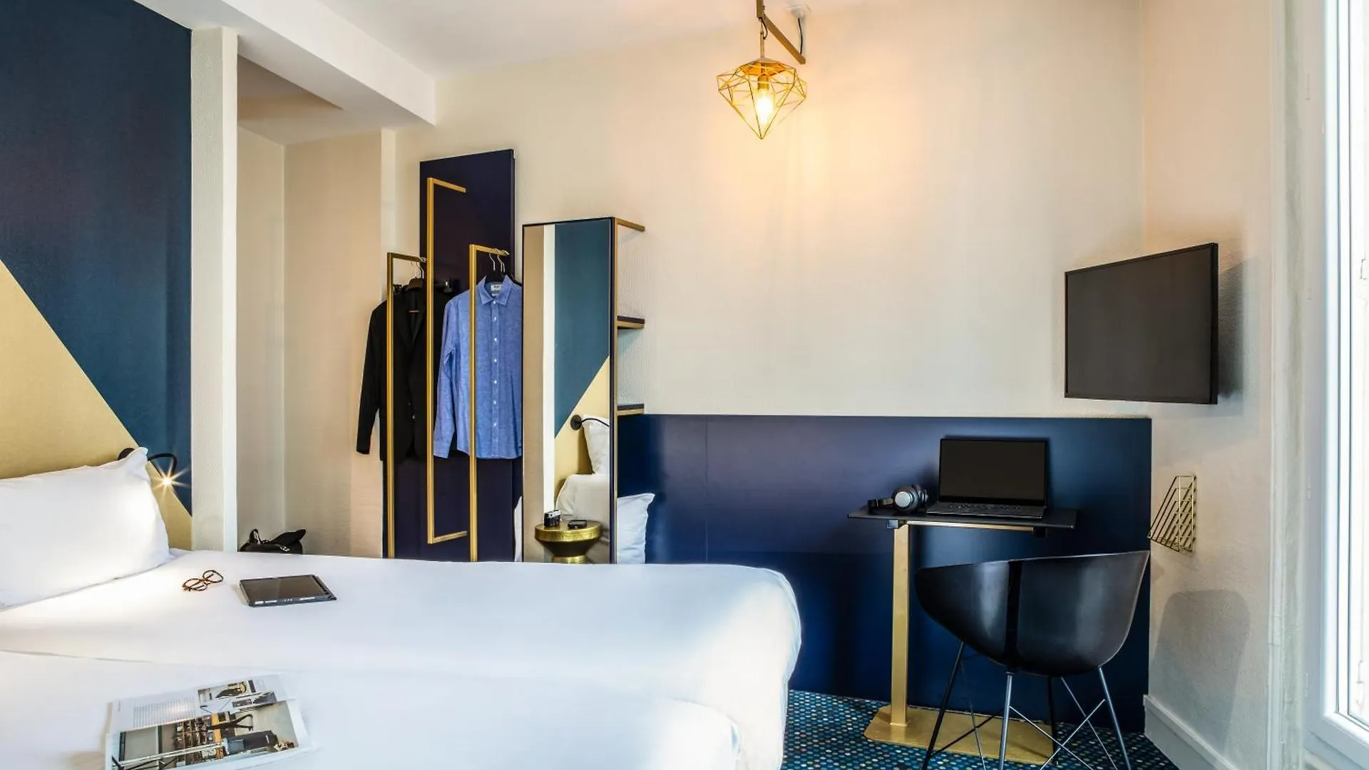 Ibis Styles 15 Lecourbe 3* Parijs