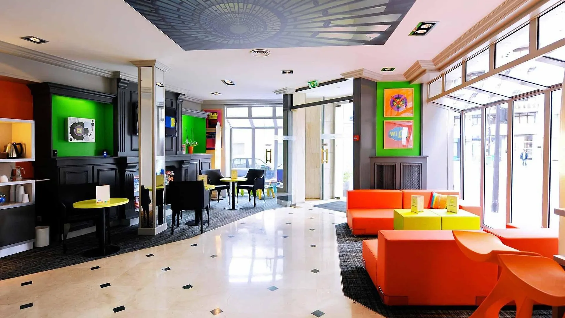 Ibis Styles 15 Lecourbe 3*