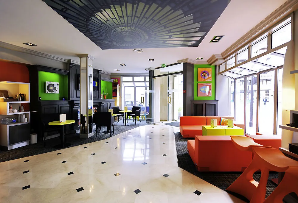 Ibis Styles 15 Lecourbe Parijs