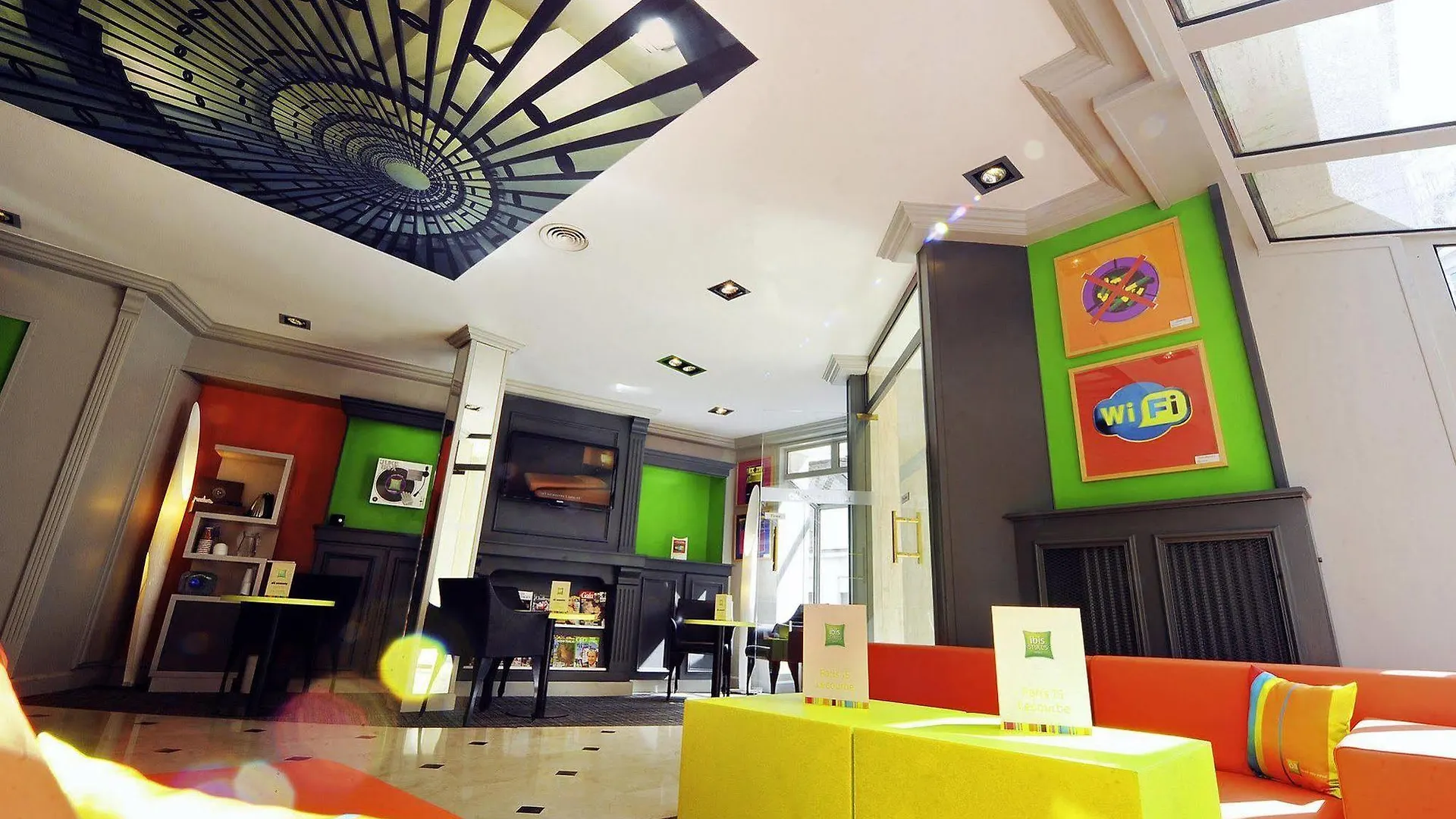 Ibis Styles 15 Lecourbe Hotel
